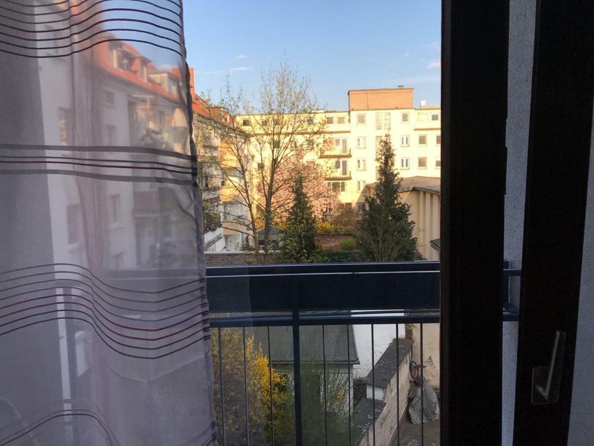 Central-Apartment-Adria Saarbrücken Kültér fotó